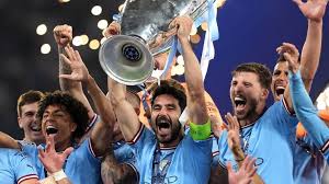 素來以犀利 素來以犀利